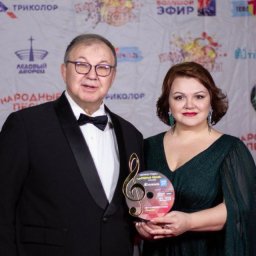 Петр и Марина Суховы получили музыкальную премию за вклад в развитие народной музыки